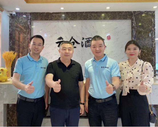 阳春啤酒董事长周志宏到访云仓酒庄推动精酿啤酒市场更进一步 